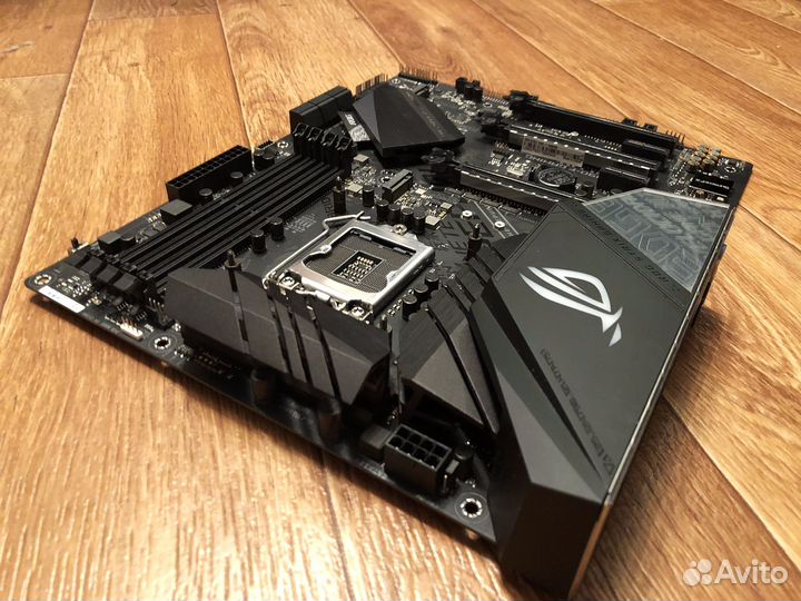 Материнская плата Asus ROG Strix Z390-F Gaming