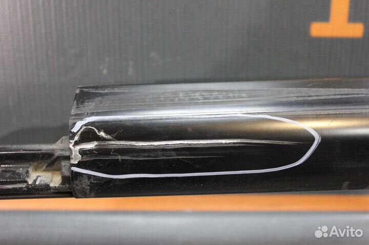 Рейлинг правый - Toyota Land Cruiser 200