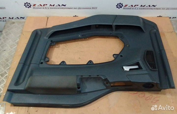 Обшивка двери правая Man Tgl