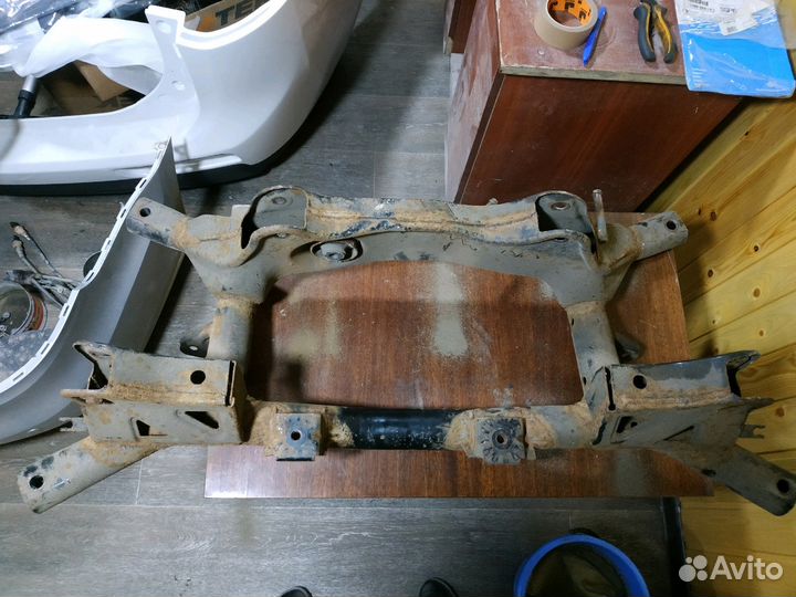 Подрамник Митсубиси аутлендер 3