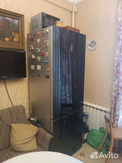 Холодильник Siemens стеклянный