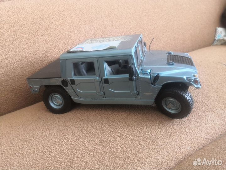 Hummer H1 Maisto 1/18