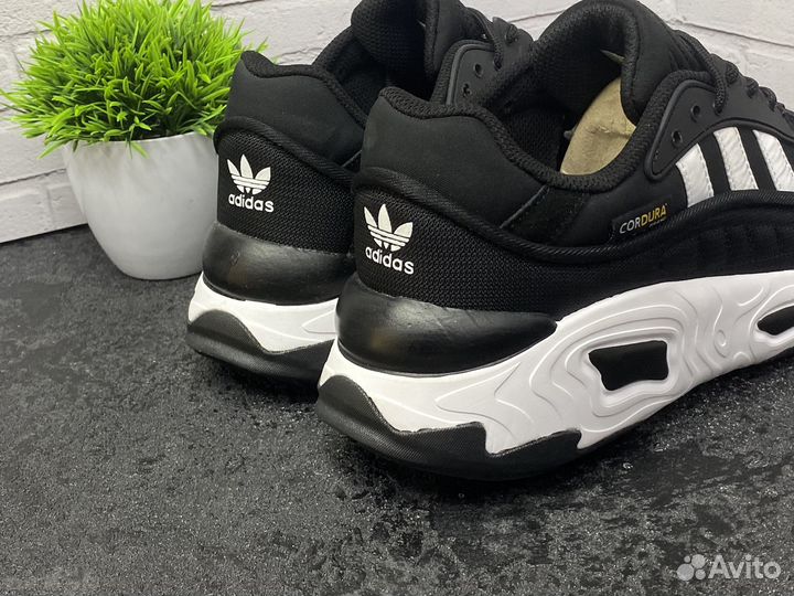 Кроссовки Adidas Oznova демисезонные