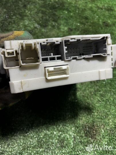 Блок предохранителей Lexus LS460 4.6 2009г