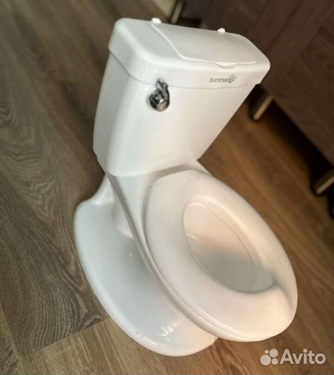 Детский горшок в виде унитаза