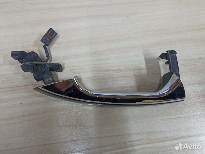 Ручка двери передняя левая Mercedes C Class W204