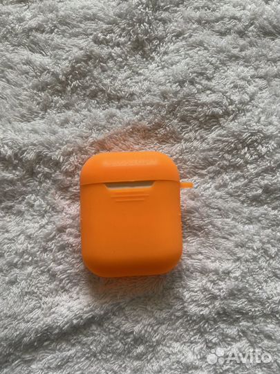Чехлы на airpods