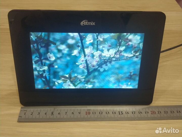 Цифровая фоторамка Ritmix RDF-702