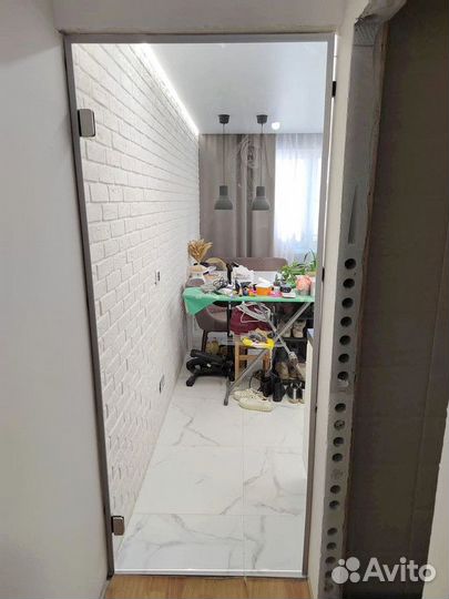 Стеклянная дверь по Вашему проекту