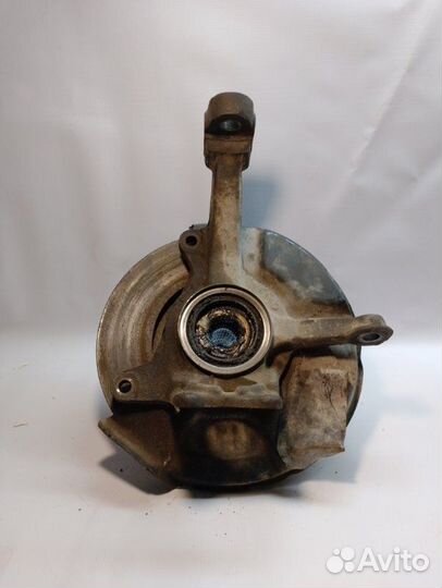 Ступица передняя левая Toyota Town Ace CR30G 2CT