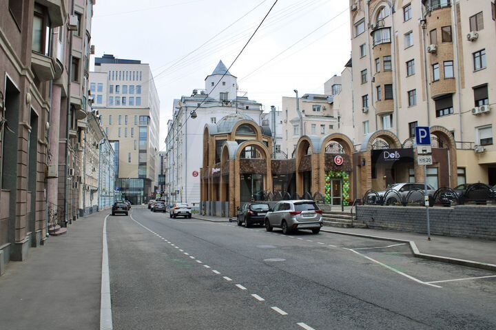 Торговая площадь, 631 м²