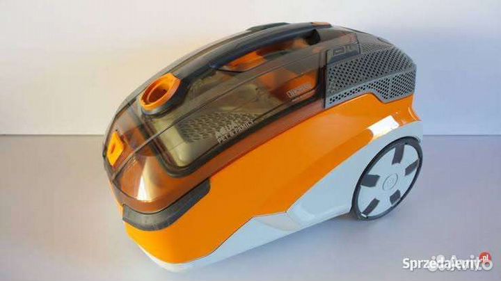 Моющий пылесос ThomasAqua+ Pet & Family