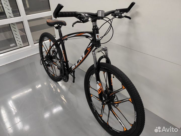 Велосипед на литых дисках