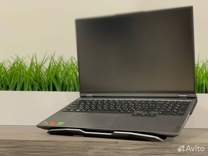 Подставка под ноутбук Lenovo Legion новая