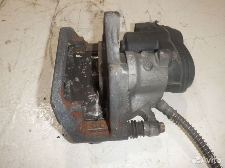 Суппорт задний правый