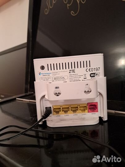 Маршрутизатор и роутер (Ростелеком и huawei)