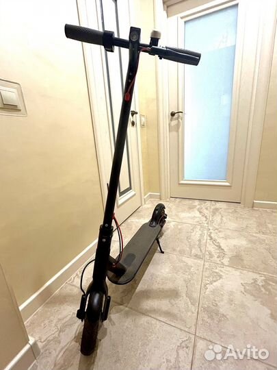 Электросамокат бу Mi 365