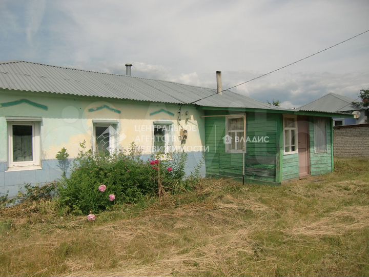 Дом 35 м² на участке 10 сот.