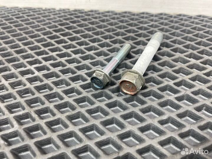 Болты крепления генератора Honda Accord 8 CU2 K24A