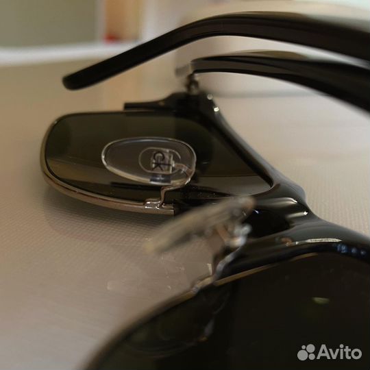 Солнцезащитные очки мужские Calvin Klein