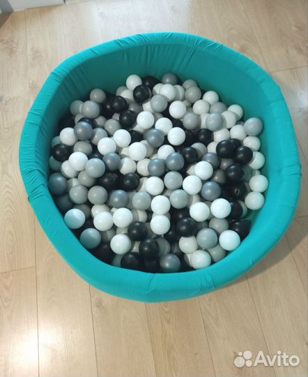 Сухой бассейн 95 см и шарики 280 шт
