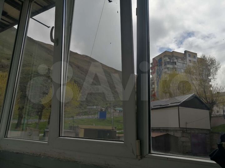 2-к. квартира, 54 м², 1/9 эт.