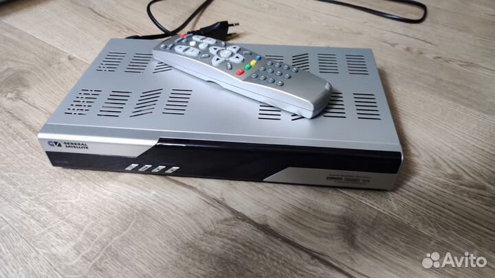 Ресивер триколор GS-7300