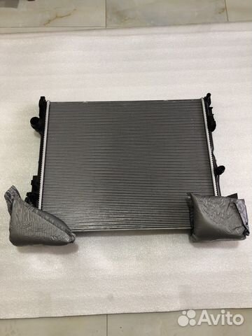 Радиатор на Mercedes W167 A1675006201