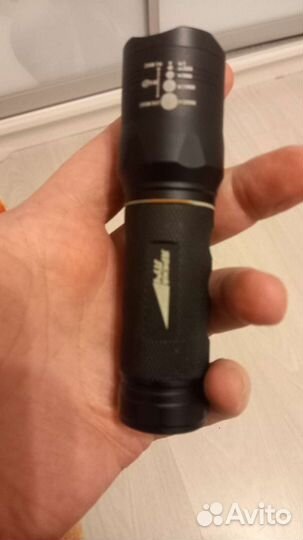 Фонарик светодиодный аккумуляторный