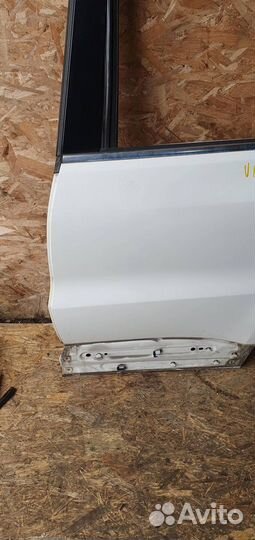 Дверь задняя левая Volkswagen Tiguan 2007-2011