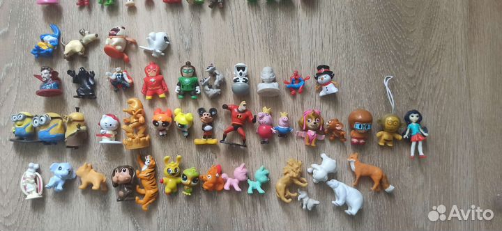Пакет игрушек из kinder surprise и другие