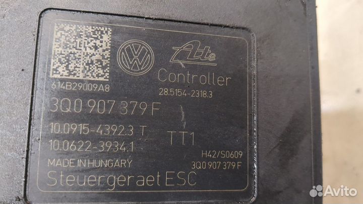 Блок абс, насос Volkswagen Golf 7, 2015