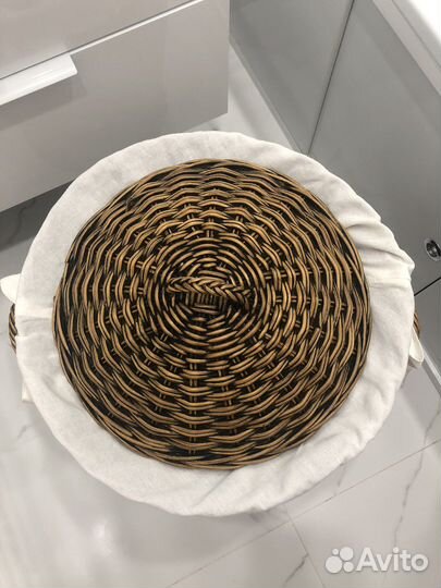 Корзина из ротанга для белья