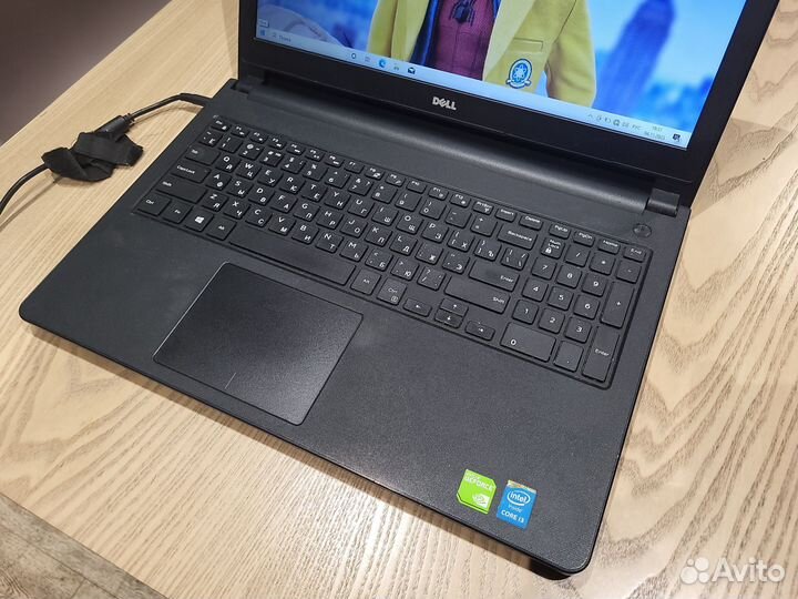 Инровой ноутбук Dell/ GeForce 920/ Core i3