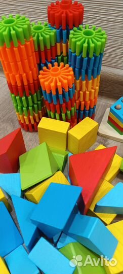 Развивающие игрушки