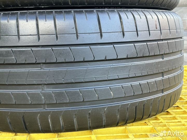 Pirelli P Zero PZ4 285/40 R21 и 315/35 R21 109Y