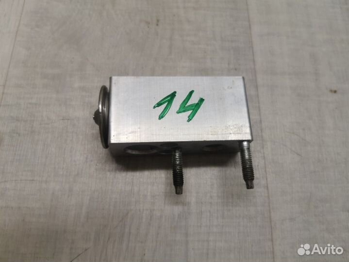 Клапан кондиционера Peugeot 308 1.6 EP6 2008