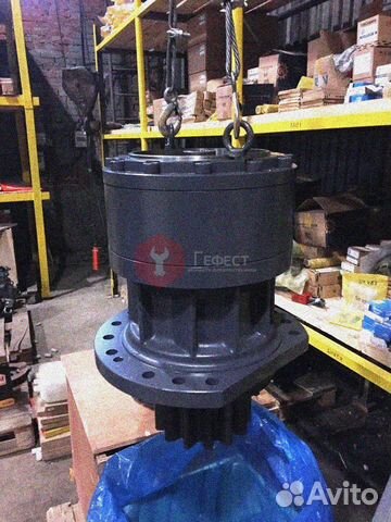 Поворотный редуктор Hitachi ZX330-5G 9236591