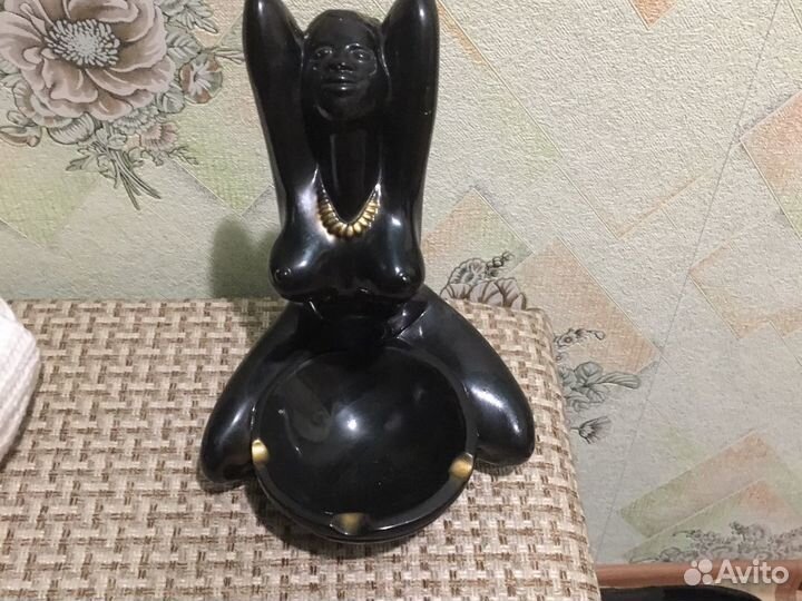 Винтажная пепельница