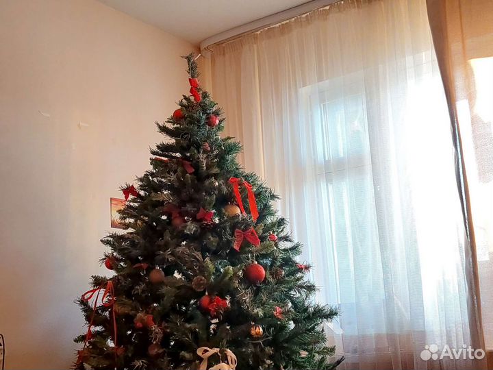 Елка искусственная