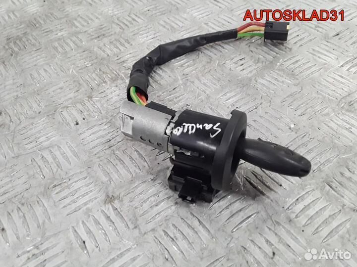 Замок зажигания Renault Sandero 487002447R