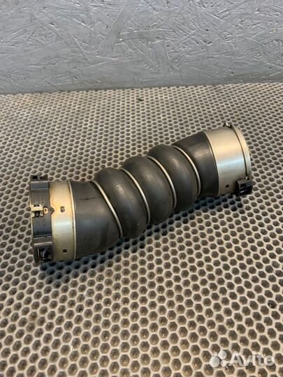 Патрубок интеркулера правый Bmw X7 G07 M-pack