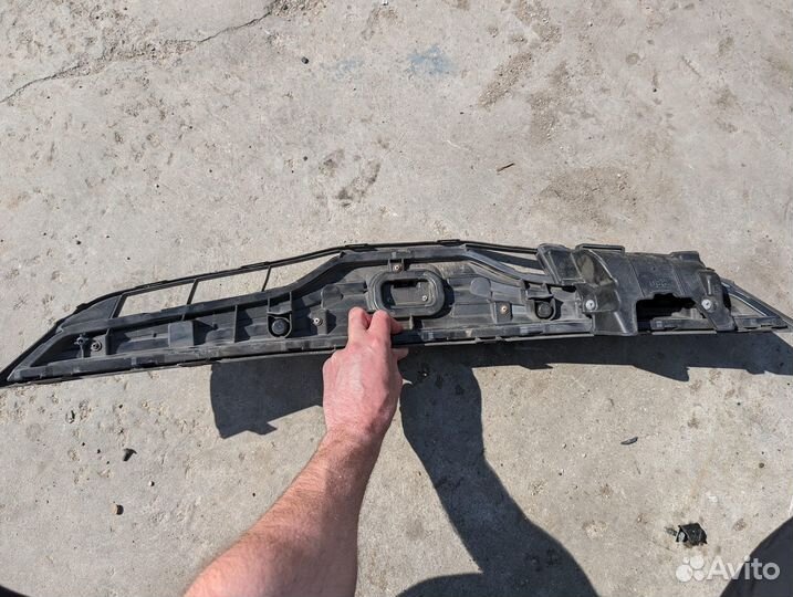 Решетка радиатора Honda Fit GP1 LDA