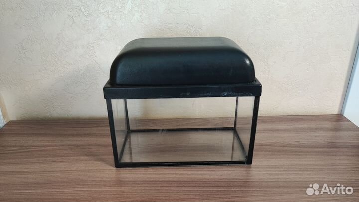 Аквариумы на 5 и 10 литров б/у