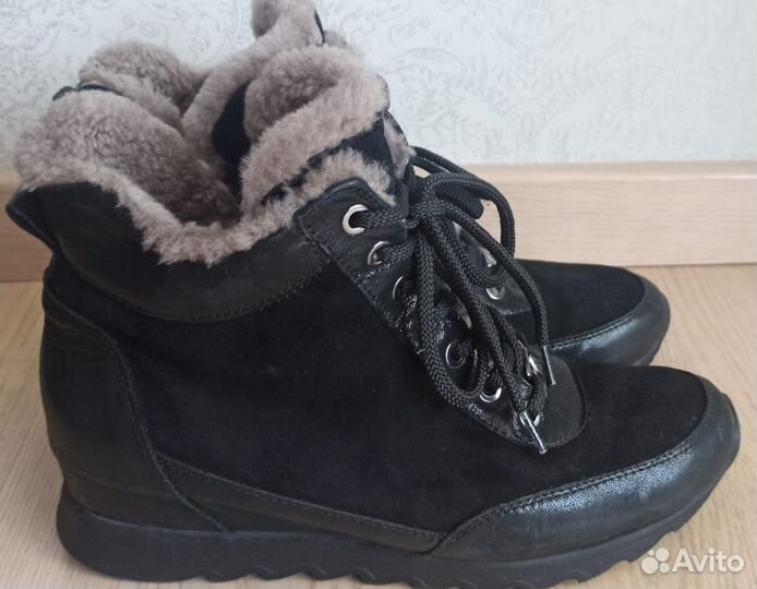 Ботинки женские