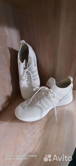 Кроссовки-слипоны,новые,36 размер