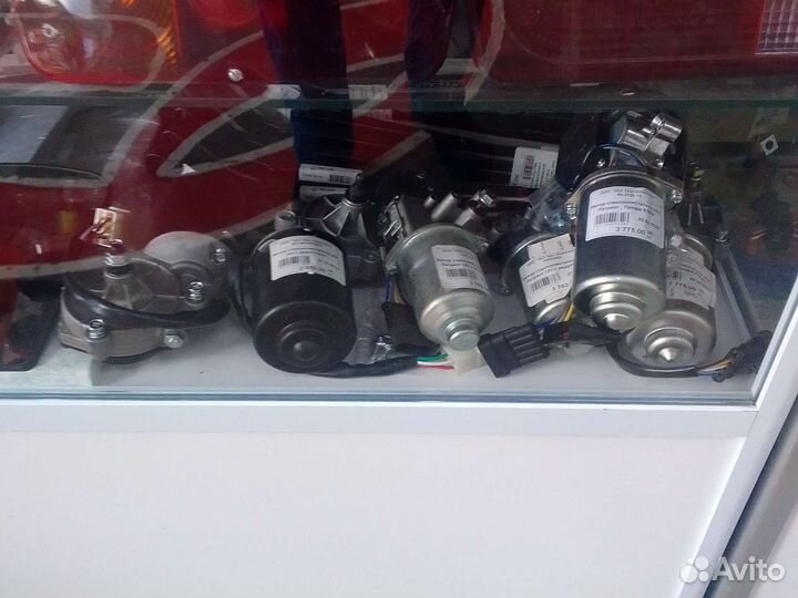 Мотор стеклоочистителя УАЗ