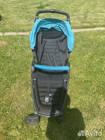 Коляска прогулочная