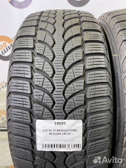 Bridgestone Blizzak LM-32 235/55 R17