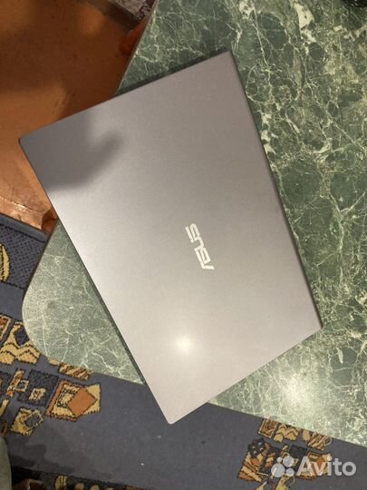 Ноутбук asus